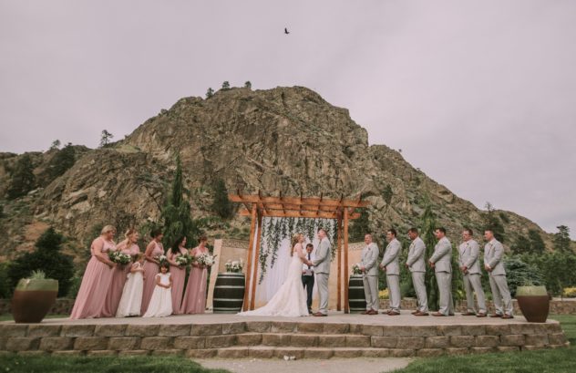 Shadow mountain events wedding ceremony with mountain backdrop in chelan