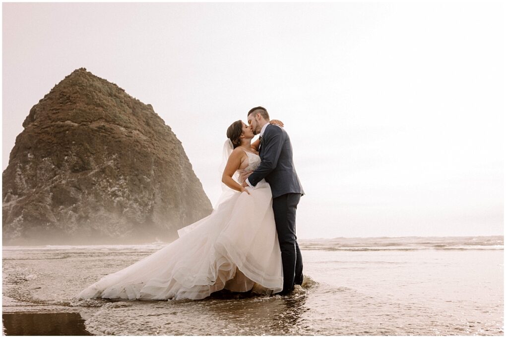 Cannon beach weddings and elopements