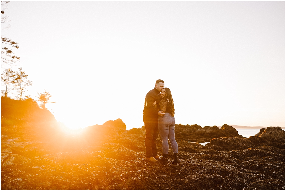 deception pass engagement session in the winter