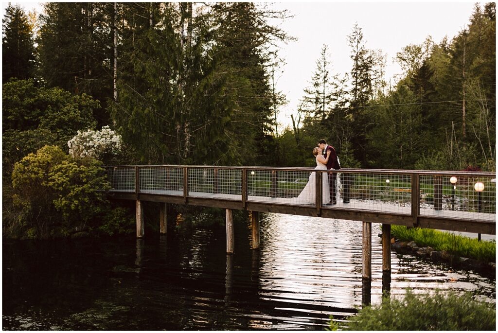 Spring gray bridge wedding Spring gray bridge wedding