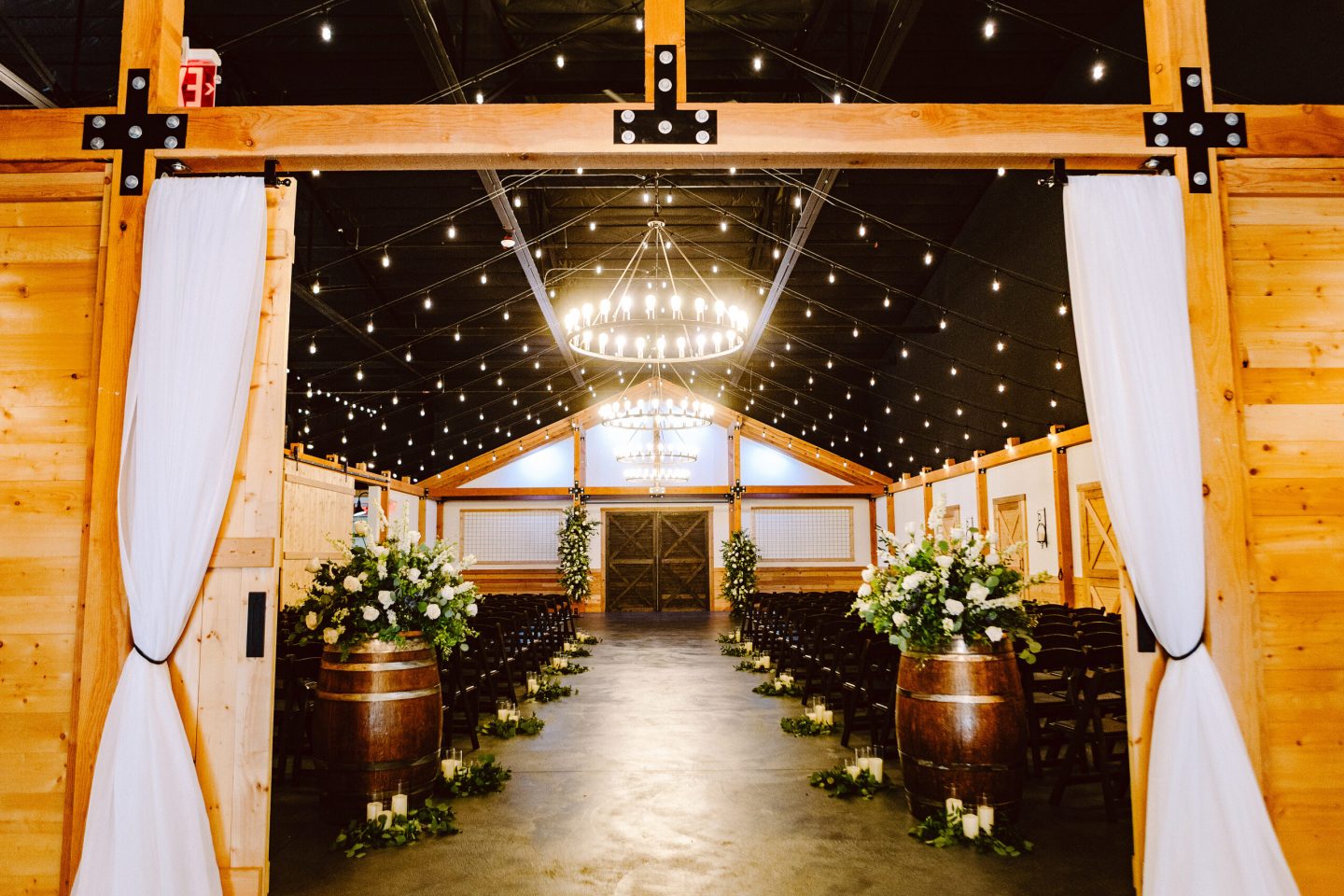 Liljebeck Farms wedding venue guide: capacity, pricing, indoor backup, vendor info, and firsthand photographer's notes from GSquared Weddings, upd 2026.  https://gsquaredweddings.com/liljebeck-farms-wedding-venue-guide/?utm_source=instagram-business&utm_medium=jetpack_social